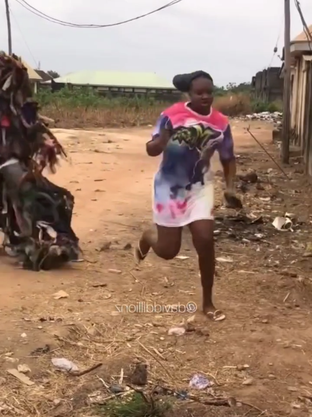 Bushman new prank #CrazyReactions #BushmanPrank #PublicReactions #ViralPrank #FunnyVideos #fartprank #ScareTactics #HiddenCamera 