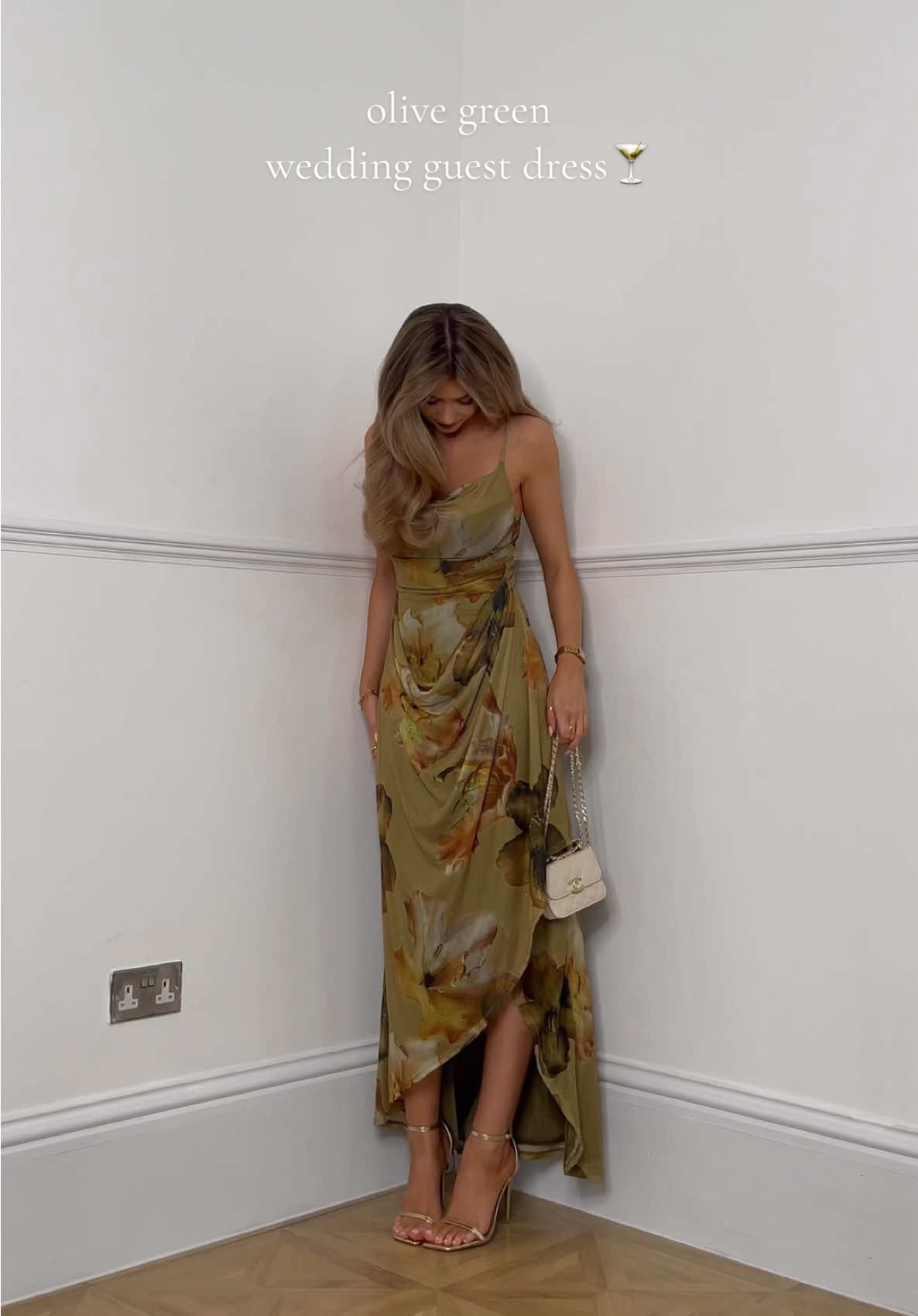 Olive green wedding guest dress 🍸 is it too early to talk about autumn 👀 #weddingguestdress #weddingguestdresses #fallwedding #autumnwedding 