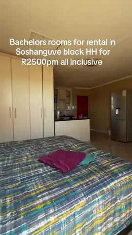 Spacious Family & Bachelor Rooms for Rent – Soshanguve Block HH Looking for a secure and comfortable place to call home? We have family-sized and bachelor rooms available, perfect for professional workers! Features include: Built-in clothing wall units Modern kitchen units with a 4-plate stove Sliding door leading to laundry area with washing line CCTV cameras for security Secured parking with automated remote-controlled gate Private bathroom with shower, toilet, and basin Location: Near Botshilo Private Hospital, Soshanguve Block HH – convenient and central. Rental: R2,500 – R3,000 per month Refundable key deposit: R2,000 📞 Interested? Contact: 065 908 7860