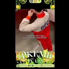 ⚜️ [I’M READY FOR PKKMB FV UNY 2025]⚜️
 Salam Praktisi Muda!
 (Quotes favorit)
 Halo Praktisi Muda!
 Perkenalkan nama saya (nama lengkap) dari (prodi), gugus (nama gugus fakultas).
 Saya siap mengejar mimpi dan prestasi di kampus biru tercinta💙
 PKKMB FV UNY 2025!
 “Start your quest, be the best!”
 @manxcvp  @tigertaec   @pkkmbfv.uny
 #PraktisiMuda
 #StartYourQuestBeTheBest
 #PKKMBFVUNY2025
 #DoctorStrange
 #Caturdwidasanja
 #MantapPilihVokasi