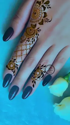Simple party henna design #fyp #foryou #hennamehndiedinburgh #weddingday 
