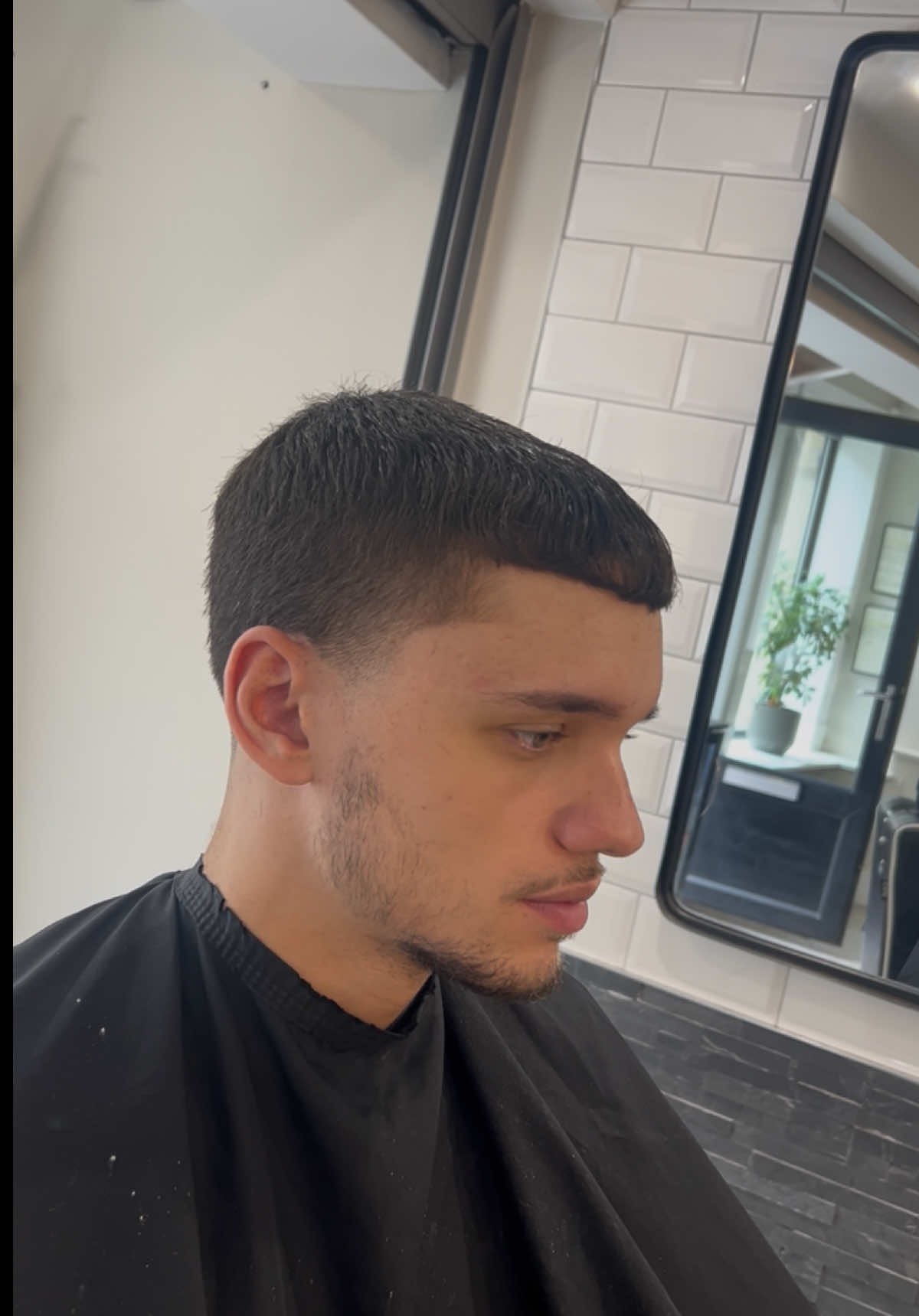 HUGE switch up for Cyle. Been toying with the idea of a buzz cut for a while and finally went for that number 8 guard 💨 #buzzcut #buzz #haircut #taper #taperfade #manchester #mcr #fyp #foryou 