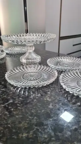 conjunto boleira e pratinhos 