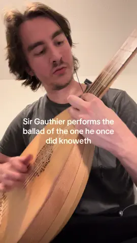Had your friends collect your scrolls and then change your raven #somebodythatiusedtoknow #gotye #lute #fyp 