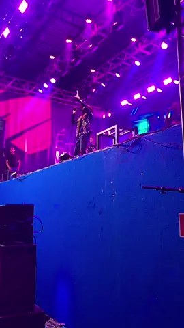 Luan Pereira 🕺🕺 #show #luanpereira #musicasertaneja #sertanejas #dancadosfamosos #domingao #londrina #caldeiraodohuck #domingaocomhuck #luan 