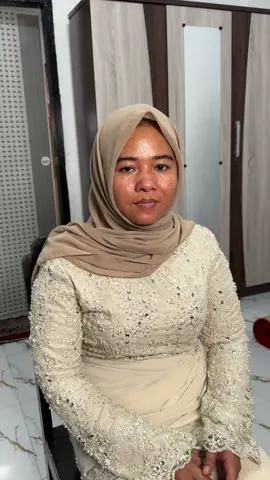 Menurut kalian orang yg sama atau beda orang 😁🤭