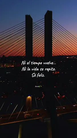 La vida es una… no la repitas en modo automático. Ni el tiempo vuelve… Ni la vida se repite. ✨ Sé feliz. Haz lo que te haga bien, sin esperar el momento perfecto. Porque a veces esperar… es perder.   #paratiiiiiiiiiiiiiiiiiiiiiiiiiiiiiiiiii🦋 #fy #fyp  #fypシ #salsa #salsaromantica #salsabaul #TikTokMotivacional #reflexiones #sefeliz #frasesdelavida #tiempo #tiktokviral #corazondeacero 