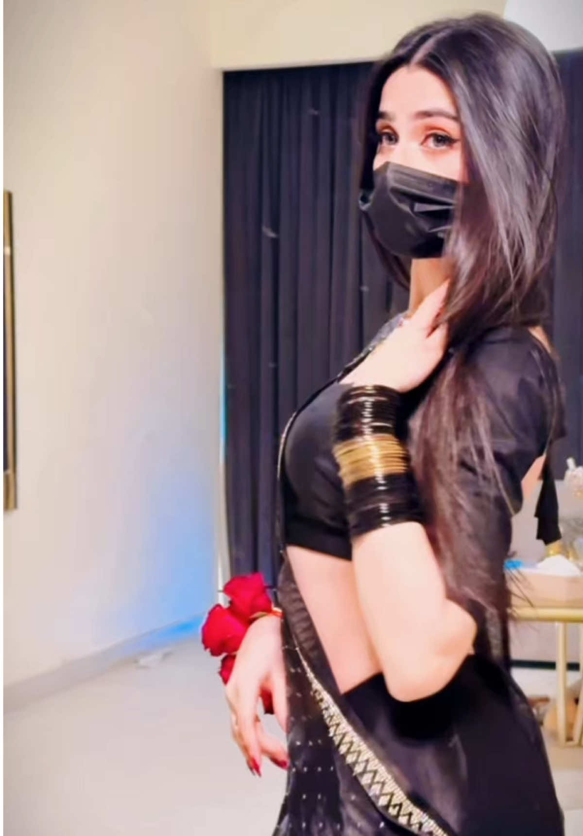 Apna Kaha ho piya tu ne mujhe 🥂💃🏻🖤 #foryou #viral #isharana1 