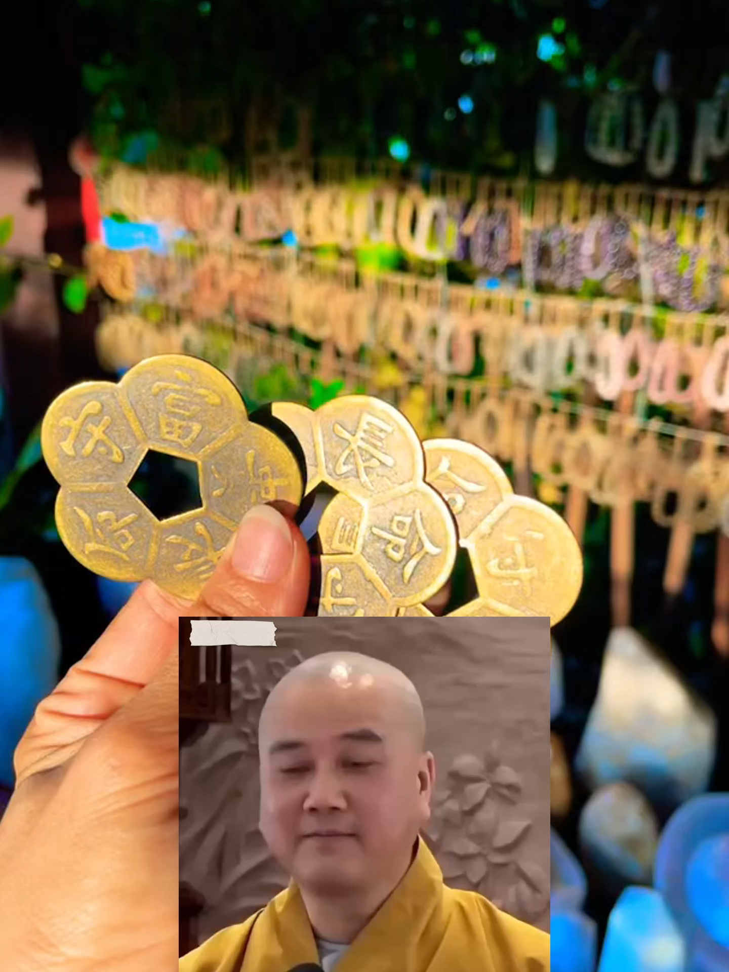 Đồng xu hoa mai 5 cánh , tượng trưng cho.  Phú – Giàu có , Quý – Sang trọng, Thọ – Trường thọ. Khang – Khỏe mạnh , Ninh – Bình an, 5 cánh tương ứng với Kim – Mộc – Thủy – Hỏa – Thổ, giúp cân bằng năng lượng, hài hòa âm dương #lộc #lộctrúngsố #đôngxu
