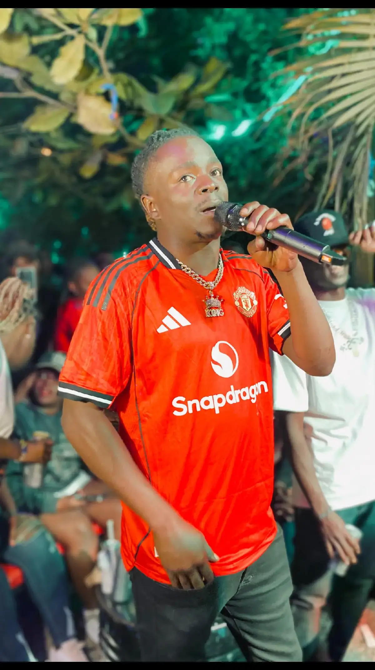 @king_saha256 @Hassie Djay 🇺🇬 @CARL IVANS WA SAHA🇺🇬 #21stNovemberkingsahaliveinconcert#viral #fypシ゚ 