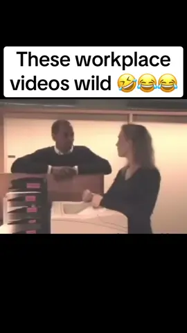 Workplace videos🤣😂💀 #workplace #workplacehumor #xyzbca #giftok #xyzcba 