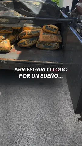 No mas una vida tendras arriesgarlo por tus suenos . #success #motivation #entrepreneur  ##trucks #discipline  #constructiontips 