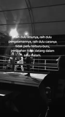 Step demi step. #lewatberanda #katakata #katakatamotivasi #workoutmotivation #education #motivation #inspiration #sindiran #boxing #sindiranhalus #sindirankeras #motivasihidup #highvalueman #upgradediri #quotestory #pantangmenyerah #4u #forupage #fypシ゚ #fyppppppppppppppppppppppp 