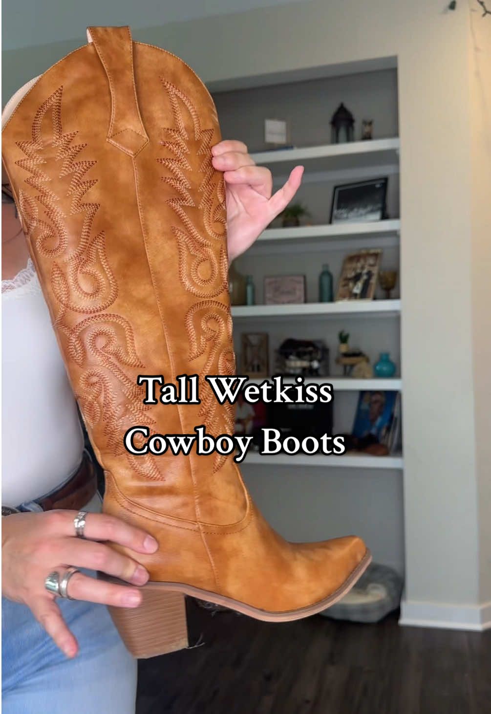 These boots are so pretty, tall and comfortable. Very wide calf friendly too. #wetkiss #wetkissboots #westernboots #countrygirlstyle #westernfashion #cowboyboots #fyp 