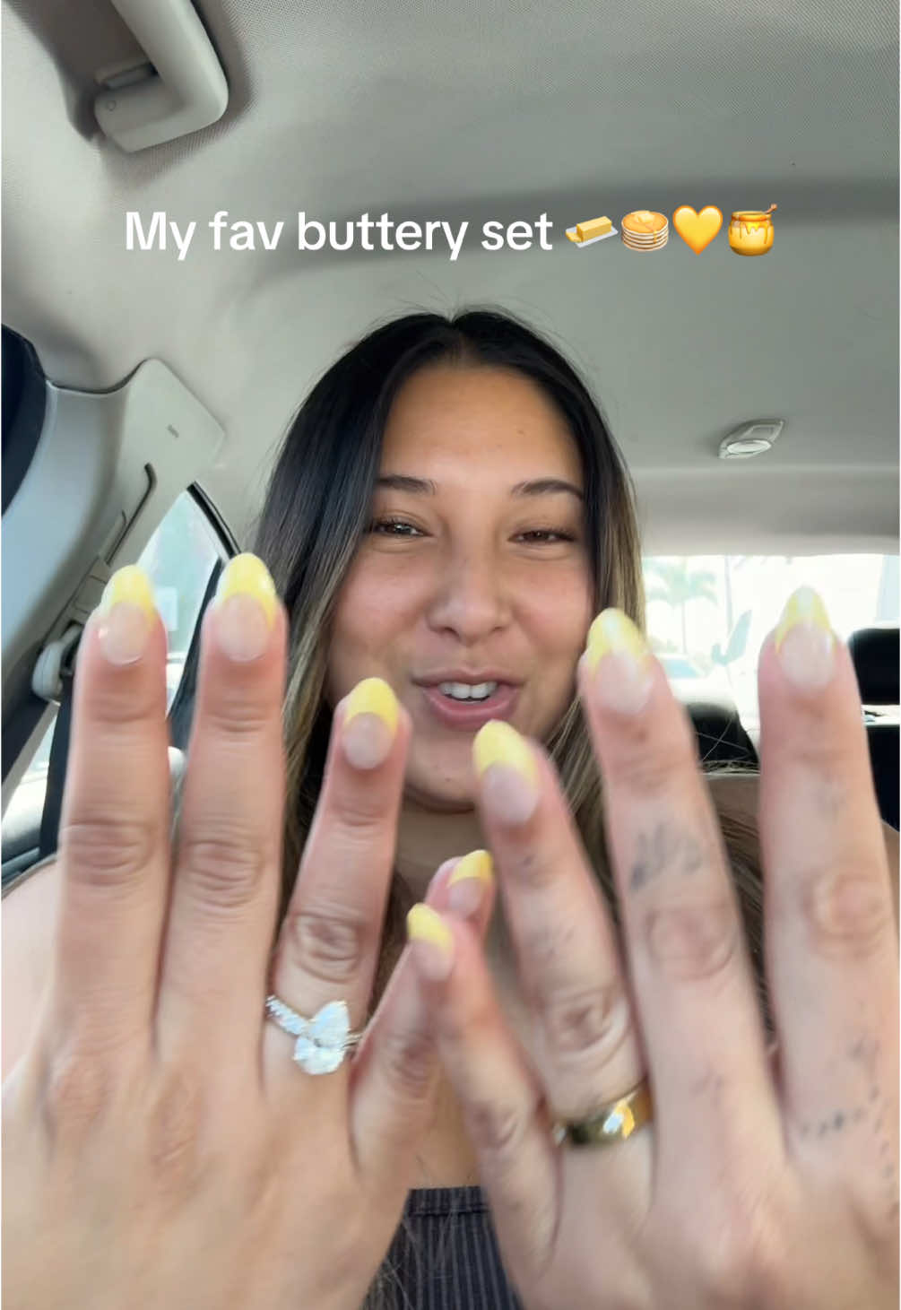 I’m obsessed fr these are my fav press on nails rn. Love the buttery yellow BAD #nails #pressonnails 