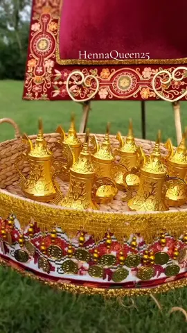 new and exclusive favor dallah 🤩🤩 #hennabaskets #hennafavors #hennaparty #hennanight #goldframe #bridaljarra #hennaaccessories #hennadecorations #hennaneeds #hennamusthave #ArabTikTok #arabchicago #mention #viral #fyp #foryoupage #explore #explorer 