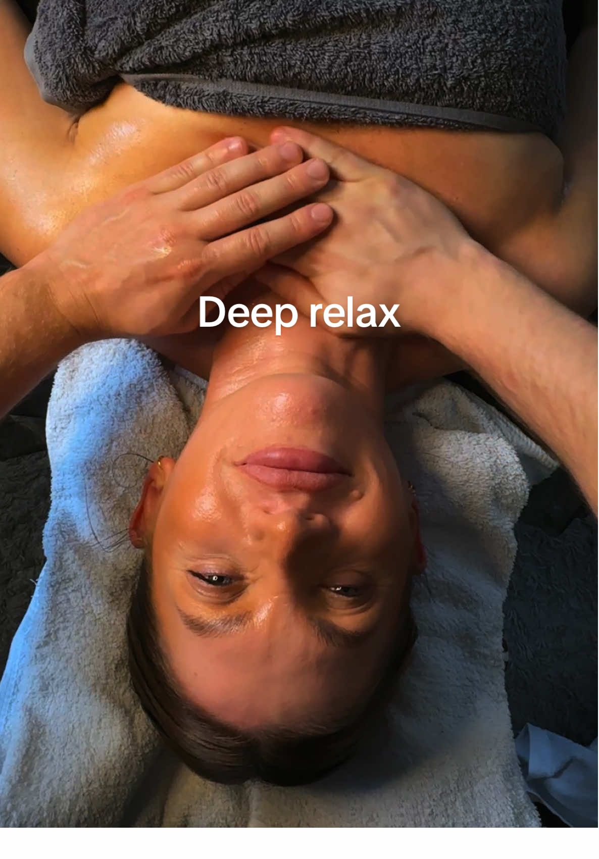 Deep Relax Massage #massage #massagetherapy #relaxing #wellness #wellnessjourney #massagetherapist #relaxmassage 