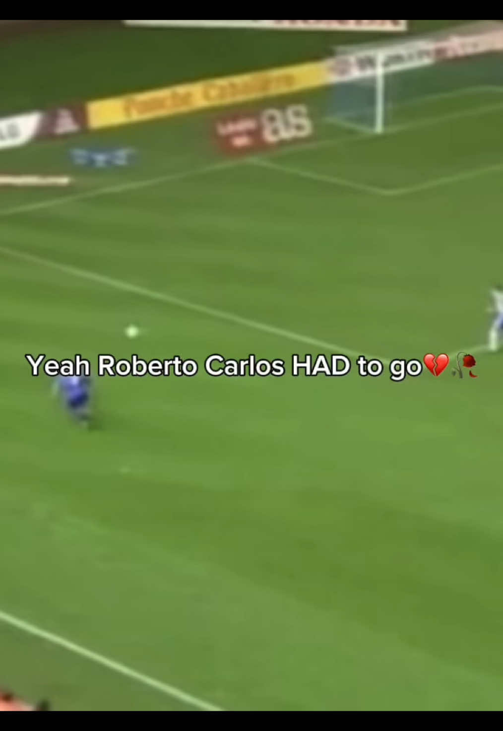 He HAD to go this wasn’t human 😭 #robertocarlos #freekick #powershot #Soccer #futbol #brazil🇧🇷 #brasil🇧🇷 #nothuman #explorepage #fyp 