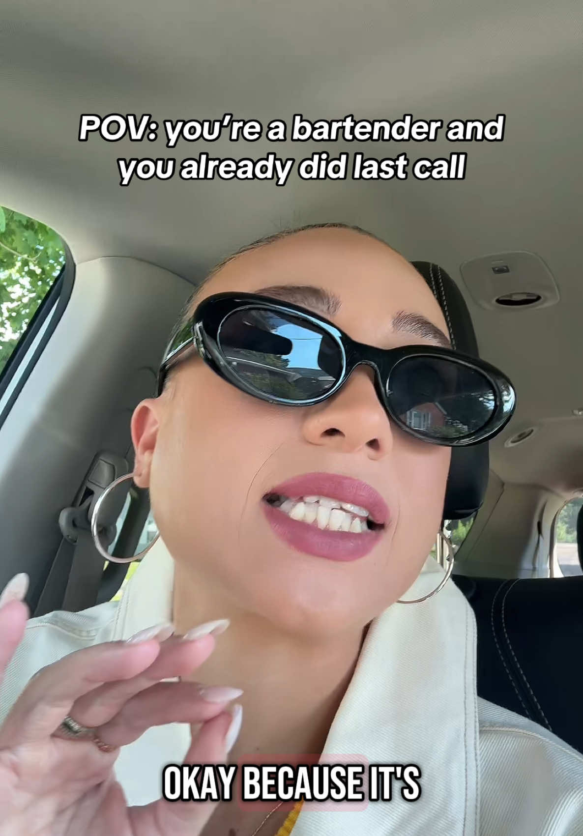 The server definitely shouldn’t have taken her order 😭😭😭 #comedy #crazycustomersbelike #comedyskit #serverlife #difficultcustomersbelike #customersbelike 