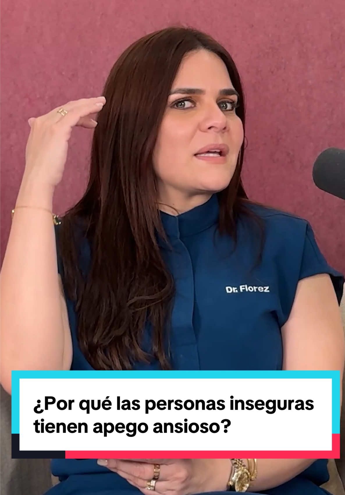Episodio completo en el link de mi perfil.  El apego ansioso no es amor. Es miedo a no ser suficiente. No estás buscando pareja, estás buscando seguridad. No eres intensa, estás herida. Y cada vez que alguien se aleja, tu herida grita: “¿Otra vez me van a dejar?” #amorpropio #autoestima #psicologia #terapia #apegoansioso 