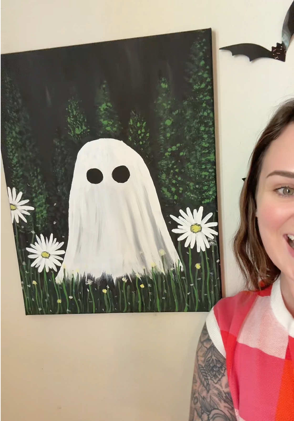 Patting myself on the back for this one 🙋🏻‍♀️ #halloween #halloweendecor #painting #fyp #halloweenpainting #ghost 