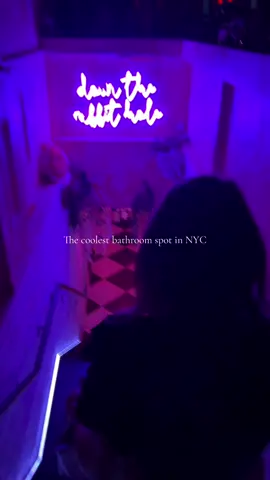 Not vegan but I was vibin ✨ #trending #nyc #bathroom #vibe #fyp 
