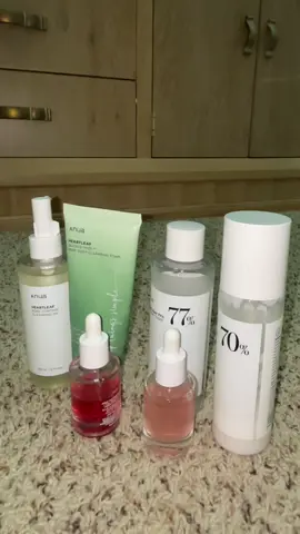 This 5 step Korean skincare routine from Anua is amazing! It deeply cleanses your skin without any irritation. The serum corrects dark spots. The tone and moisturizer calm and soothe you’re skin. #anuaskincare#anua#koreanskincare#glassskin 