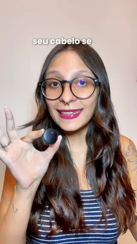 ✨ Cabelo lindo sem esforço? Sim, por favor!  Sabe aquele frizz que insiste em aparecer quando o cabelo seca naturalmente? Agora ele tem solução — e sem precisar de secador ou chapinha! 🚫🔥 Estou usando o Finalizador Leave-in Seca Sem Frizz da @Amend Cosméticos e ele virou meu aliado oficial!  Vegano, sem sulfatos, com óleo de camélia e extrato de magnólia que tratam e deixam os fios alinhados, soltinhos e com brilho ✨ É praticidade real pra quem ama um cabelo bem cuidado no dia a dia 💇♀  🛒 Disponível aqui no TikTok Shop! #Amend #LeaveInAmend #CabeloSemFrizz #FinalizadorAmend #HairCare  