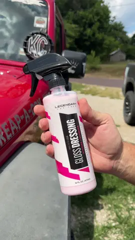 This stuff works great. Get your plastic trim parts back to the shine they need to be. @Legendary Car Care #legendarycarcare #car #jerp #truck #detailing #detsil #autodetailing #plasticrestoration #plastic #trim #tires #DIY #tiktokmademebuyit #tiktokshop #tiktok #fyp #carshine #carshow 