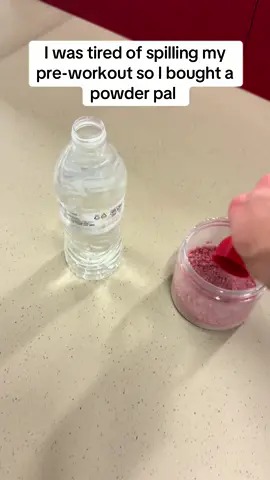 No more spills or messes #powderpal #fyp #messfree #smarterwaytoscoop #preworkout 