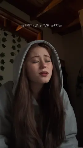 eu tava aqui pensandoo 💕 amo las canciones en portugués 😭❤️ #fyp #paratii #cover #singing #eutavaaquipensando #portugues #piano 