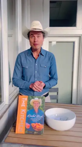 Congratulations to Jennifer @grateful_life7 who pre-ordered The Kitchen Cookbook and won the weekly drawing for a signed, advanced copy ✍️ 🎉 Pre-order yours today and join my cooking community bit.ly/Join-KimbalMus… to get bonus recipes and a chance to win! #cook #musk #preorder 
