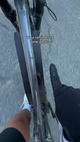 Falling at any speed without gloves sucks 
