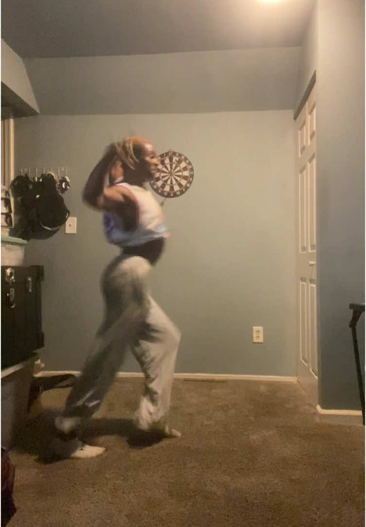 Give me my 10s okayy 🤭 #vouge #fyp #viral #baltimoretiktok 