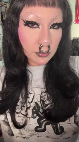 Little simple liner to see sordo & fake dust on Saturday :3 