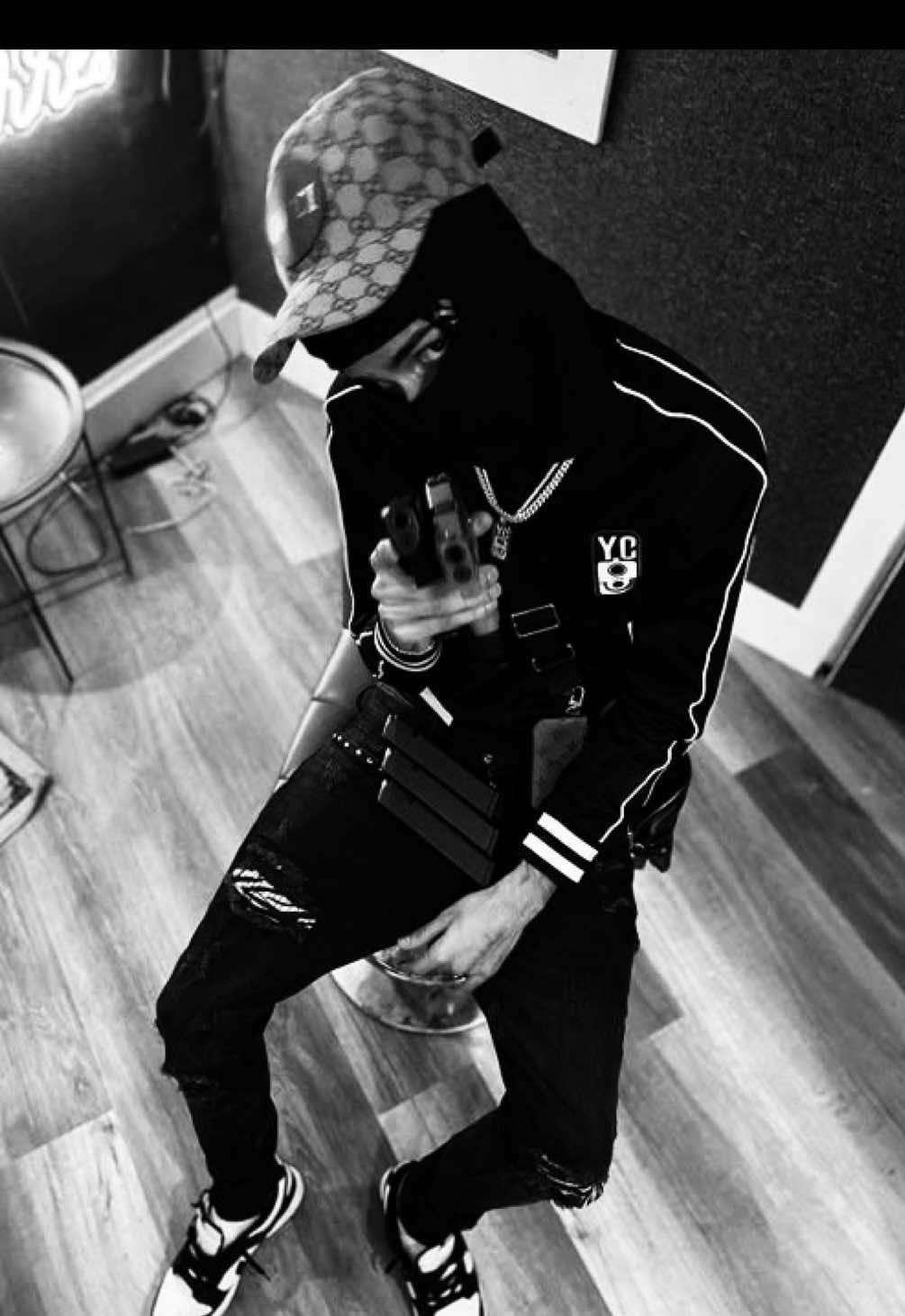 #yovngchimi #chimi #roa #clarent #trap #glizzywalk #parati #fyp #tiktokponmenparati #tiktokviral #viral @TikTok 