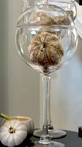 A purchase I don’t regret. It can be decorated for every season just by changing seasonal details. #zgallerie #zgallerieinspired #zgalleriedecor #homedecor #homestyling #interiordetails 