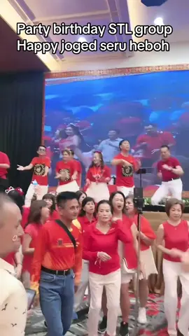 Party STL group#selamatulangtahun #group #viralvideotiktok #viral #fypviral#tiktokviral #kompakselalu 