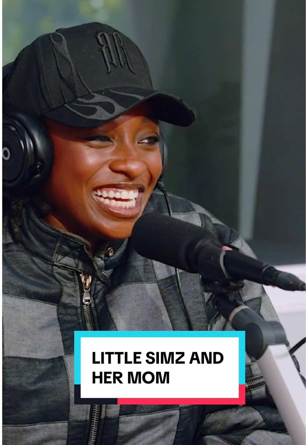 Little Simz had a realization… #littlesimz #iloveyouihateyou #hiphop #music #rap #music #zaneloweinterview @Little Simz 