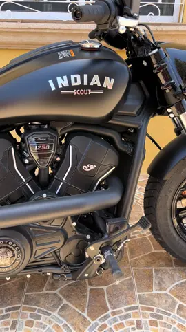 Indian Scout Bobber 1250cc 2025 Limited+Tech Black smoke   Freedom performance exhaust radical radius #indianmotorcycles #indian #bobber #scoutbobber #freedomperformance 