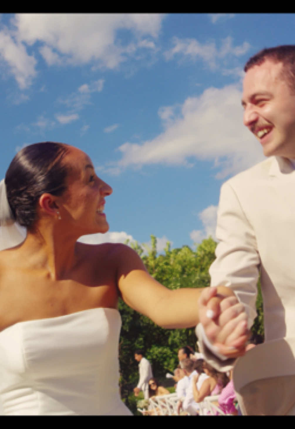 The Gallagher’s Teaser Film! These two are just the best— so genuine and full of life. Felt so honored to get to capture their day ♥️ more to come!  Photo: @ansleypacettiphotography  Venue: @howe_farms  Catering: Brown Bag DJ: @sterl_thepearl Coordinating: @marriedwithmaddie  #weddingvideographer #weddingvideo