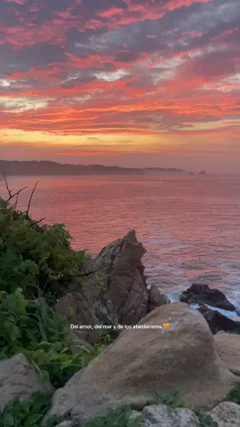 lo bello que es admirar el cielo y sus colores taaan únicos #mazunte #puertoescondido #sunset #amanecer #verano 