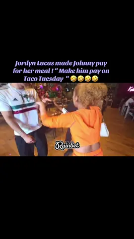 I’m so weakkk ! She thought the waiter and Johnny was talking about her when they started speaking Spanish 🤣🤣🤣 #jordynlucas #yurnboi 