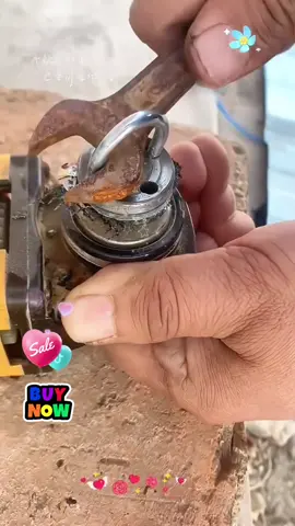 Four-Claw Angle Grinder Special Wrench #createtowin #tiktokshopsg #weeklywedrush #useful #DIY 
