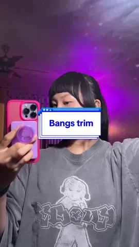 Short bangs or flash bang? I can’t tell if I love them or hate them…I fear this is a cannon event for every girl that has bangs #babybangs #bangs #hairtok 