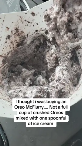 I’ll stick with Dairy Queen blizzards from now on…. #oreomcflurry #mcdonalds 