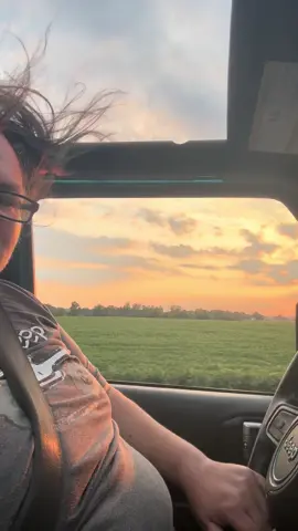 #fyp #jeeplife #sunset #ohiosunsets #ohiocheck #jeeplifestyle #jeep #jeepsoftiktok 