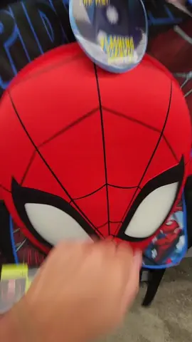 run don't walk to Walmart!! @Walmart  #EscuchaTuÑam #walmart #walmartfinds #walmartpartner #walmartsyncalong #backtoschool #backtoschoolshopping #backtoschool2025 #backpack #backpacks #kidsbackpack #spiderman #spidermannowayhome 