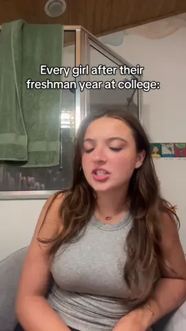 It’s like a 🎬🪩😛✨ #collegelife #thestrip #collegegotmelike #pov #movie #college #freshman #freshmanyear 
