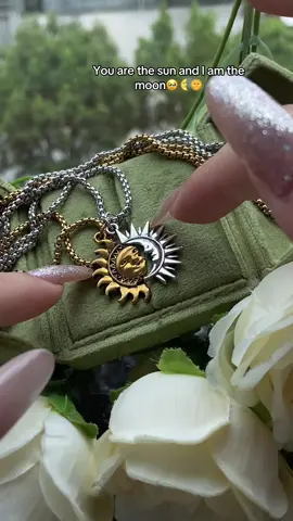 It only takes 5 days to receive the order#fyp #gift #tiktokshopbacktoschool #rushtok2025 #necklaces #sunmoon #Love 